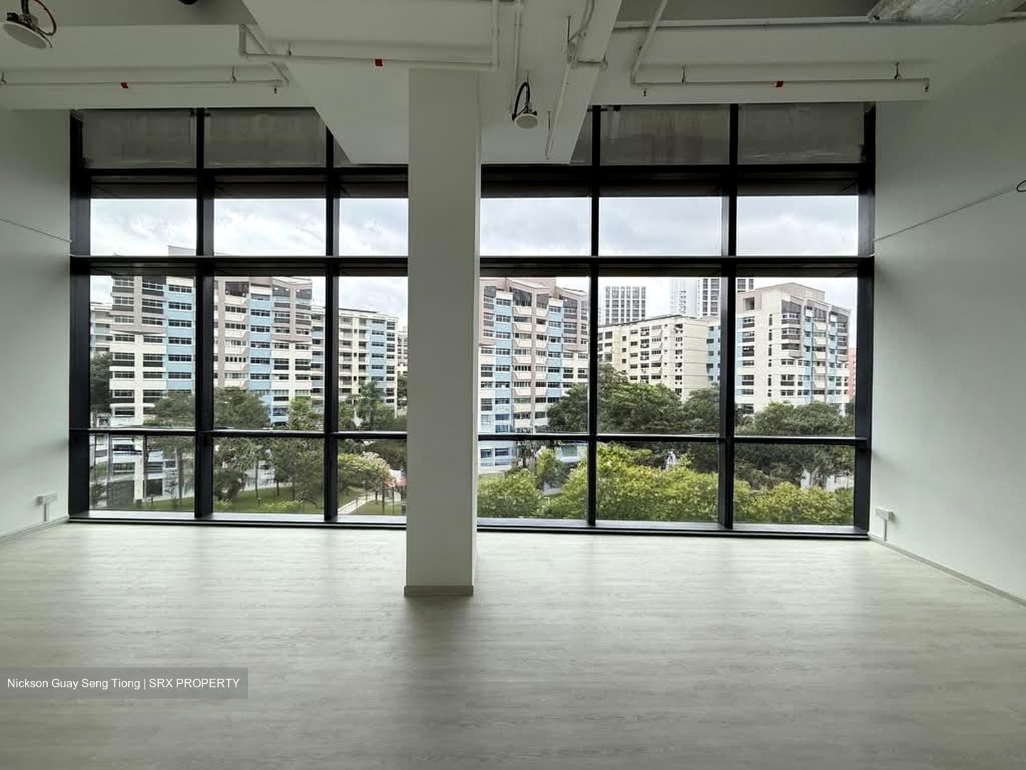 Woods Square (D25), Office #536498581